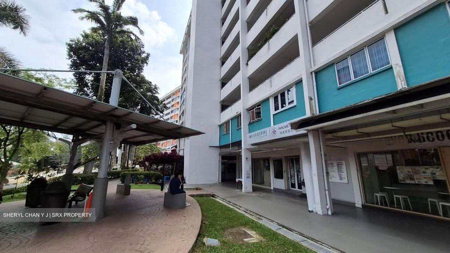 Clementi Avenue 5 (D5), Shop House #589650191